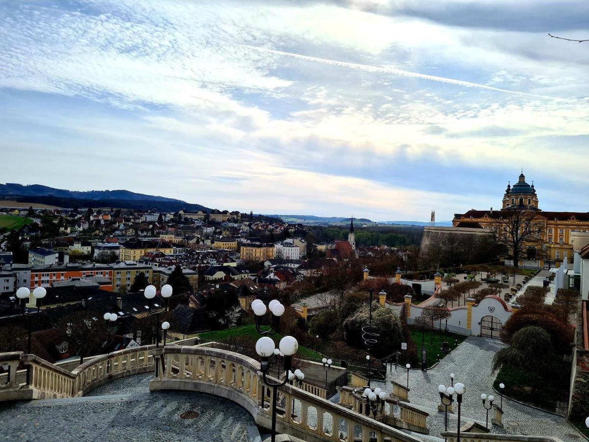 Schon Wohnen Beim Stift Melk Apartment Exterior photo